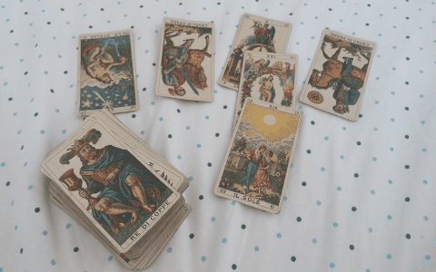 Aquarian Tarot Deck Review: Is It Right for You?