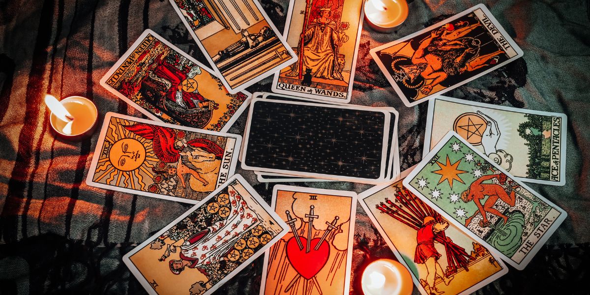 Unlock Wealth: Tarot Reading for Personal Finance Decisions