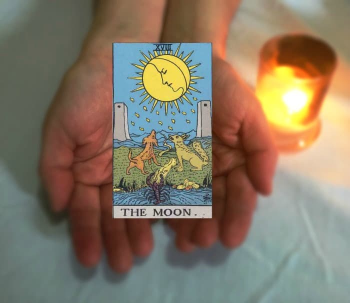 Find Peace and Guidance: Using The Moon as Advice