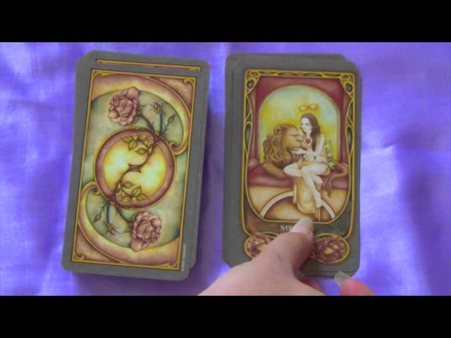 Fenestra Tarot Cards Review (Learn All About This Beautiful Deck)